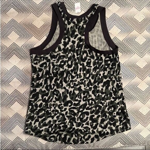 Pink VS Animal Print Top - Picture 3 of 3